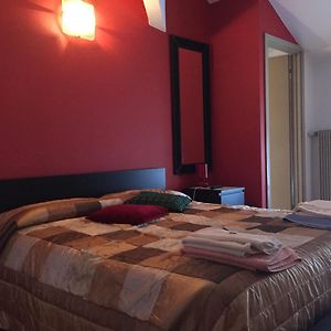 Camera con letto queen size